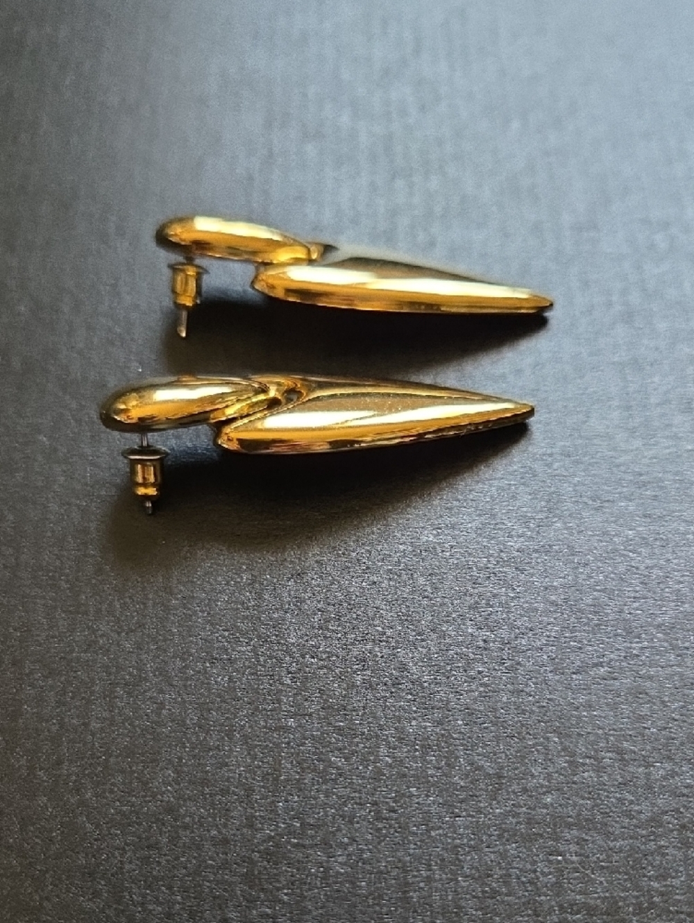 Vintage Gold-Tone Sculptural Drop Dangle Earrings - Picture 3 of 6